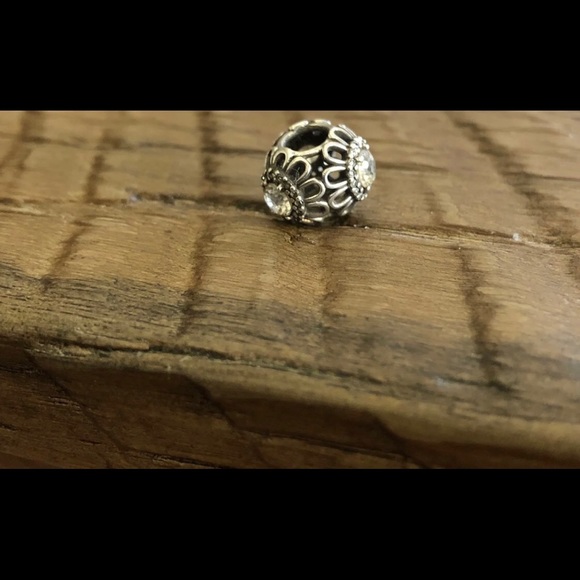 Pandora charm - Picture 2 of 4